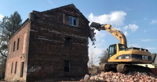Демонтаж кирпичного дома Холмск, цена от 2961 руб.